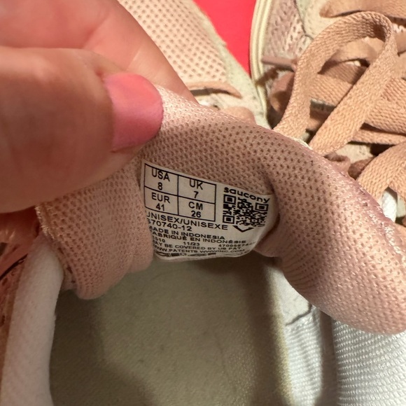 Pink Saucony ProGrid Omni 9 Premium Sneaker Men’s 8/Women’s 9.5 - Picture 3 of 4